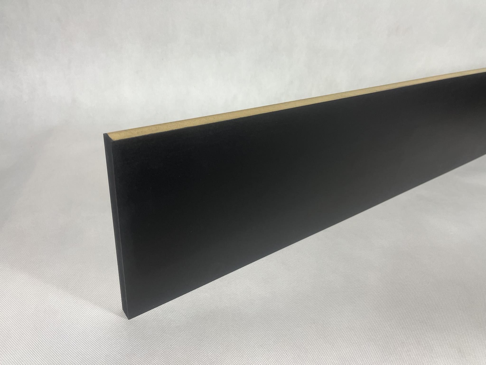 Podstopnice Czarne MDF 100x20x1,8 cm