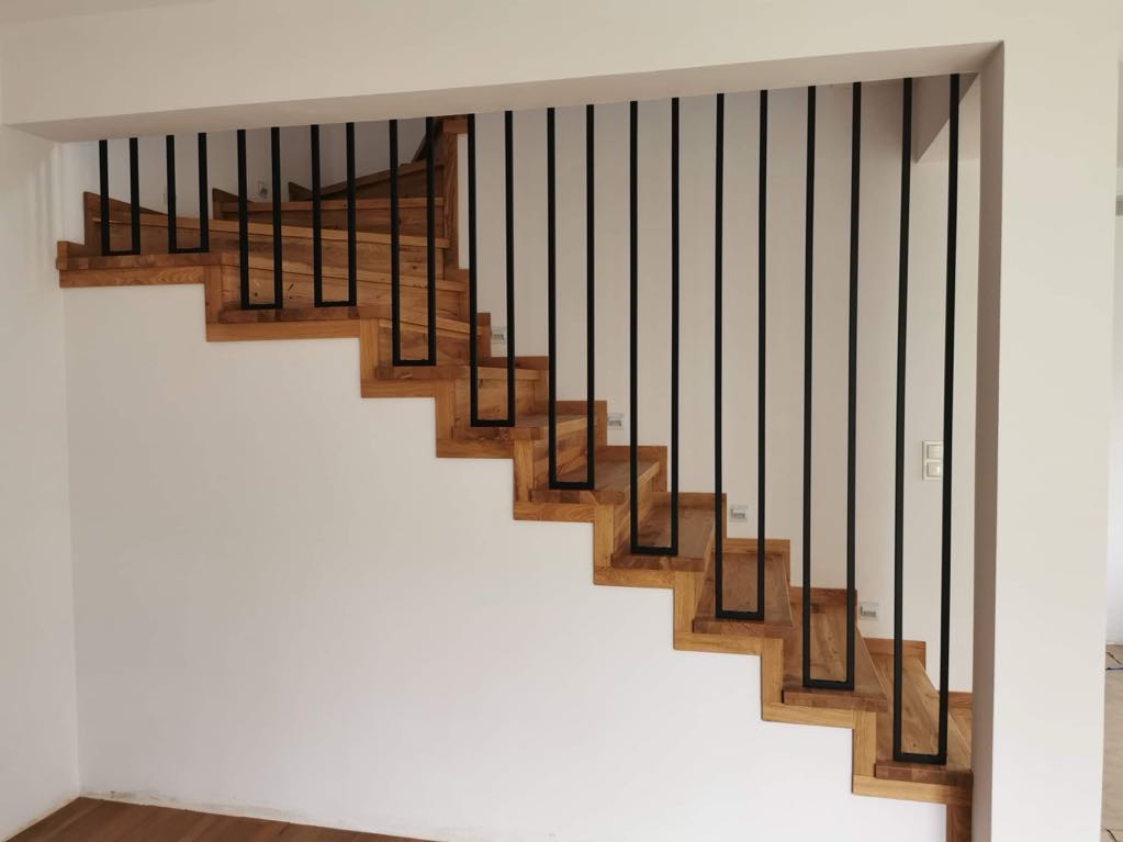 Balustrada metalowa pionowa Harfa 20x20mm - obrazek 3